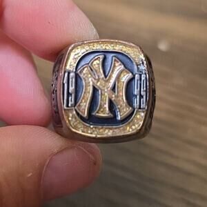 New York Yankees World Series Championship Replica Ring Rivera | Size 13
